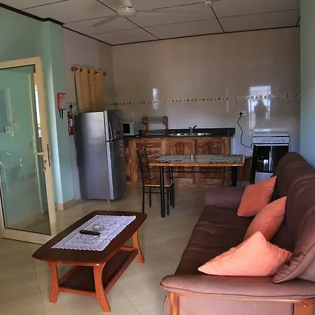 Villa Bedier Self-Catering Apartments Baie Sainte Anne Room photo