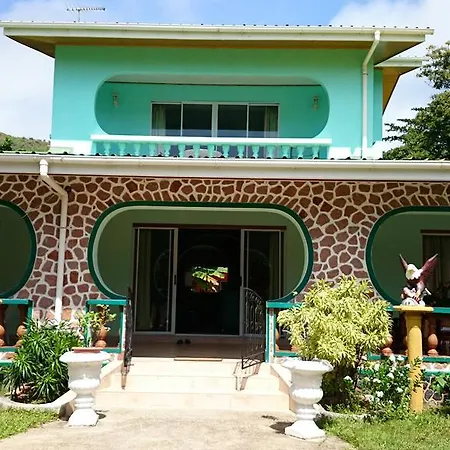 Villa Bedier Self-Catering Apartments Baie Sainte Anne Exterior photo
