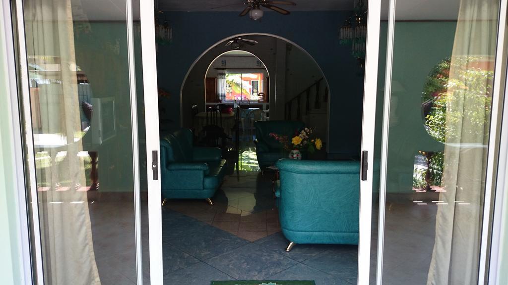 Appartement Bedier Self-catering Baie Sainte-Anne