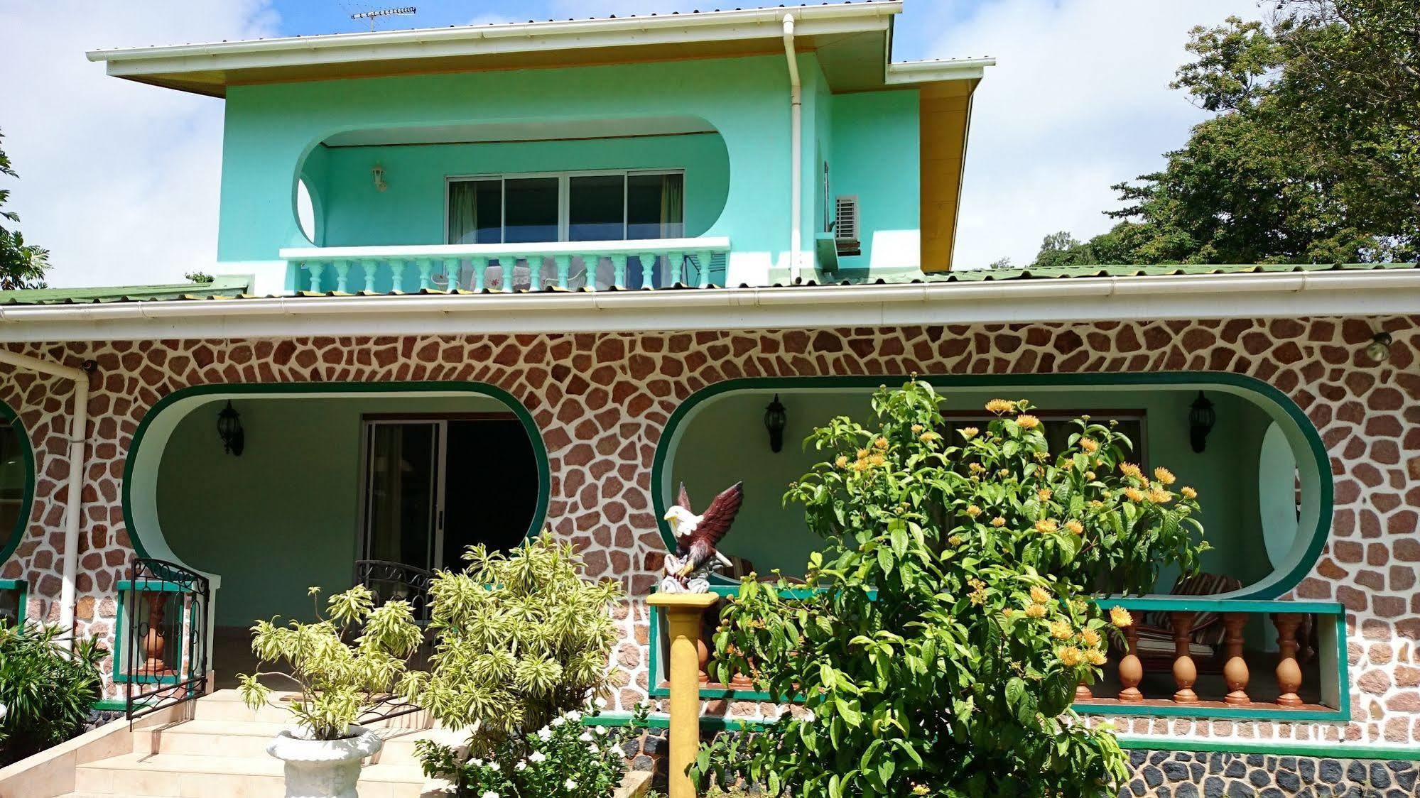 Appartement Bedier Self-catering Baie Sainte-Anne